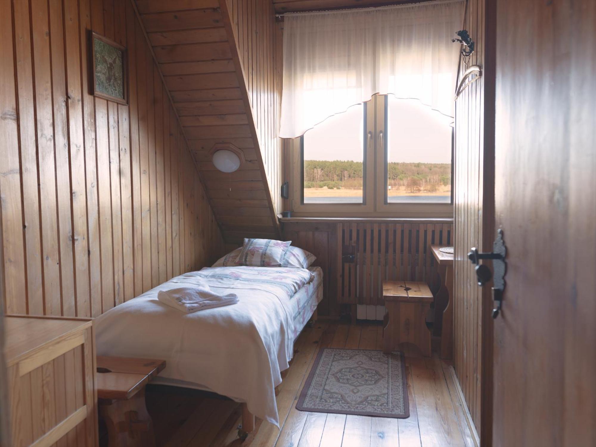 Hotel Wyrwidab Chodzież Habitación foto